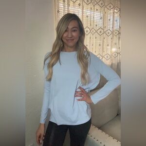 Lululemon Back in Action Long Sleeve (Women’s Size 6)